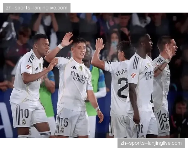 皇家社会控球渗透遇马竞铁血防线,风格碰撞决定欧冠席位 皇家社会控球渗透遇马竞铁血防线,风格碰撞决定欧冠席位